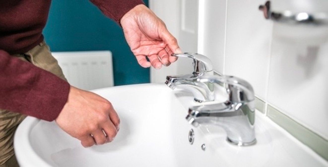 Чому в Англії два окремих крани для води Чому в Англії два окремих крани для води