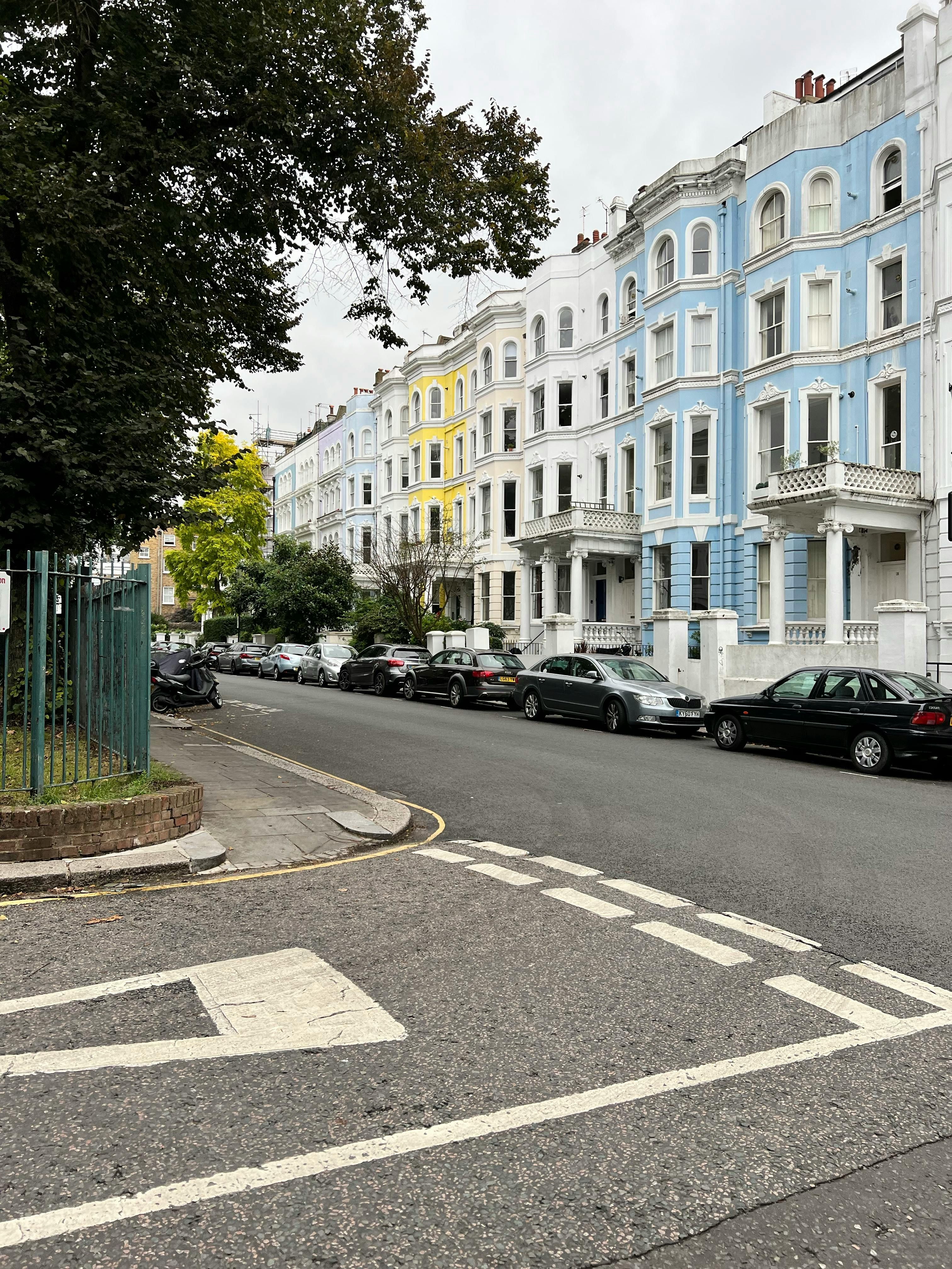 Молодь у Британії не може переїхати від батьків - вартість житла дуже висока - Нерухомість Молодь у Британії не може переїхати від батьків - вартість житла дуже висока - Нерухомість