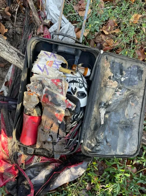Чоловік знайшов загублену валізу Чоловік знайшов загублену валізу