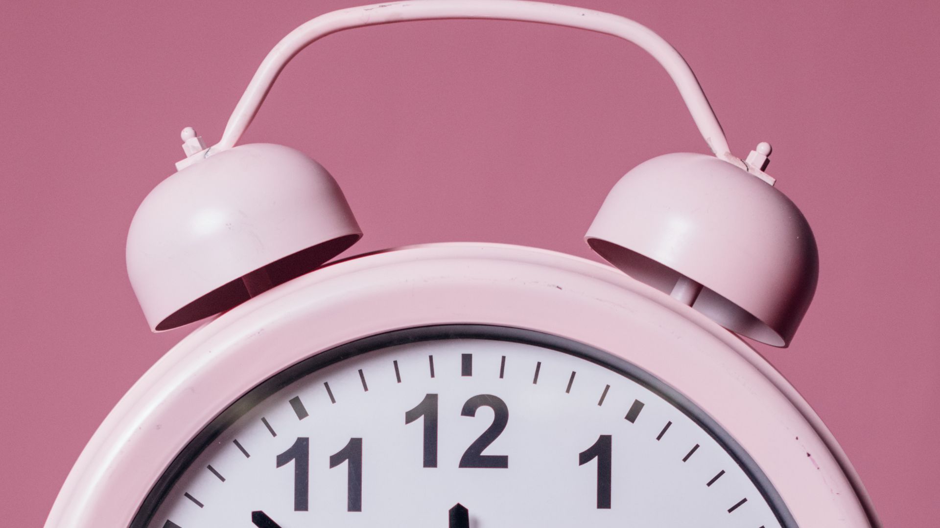 Коли переводять годинники в 2025 році Коли переводять годинники в 2025 році