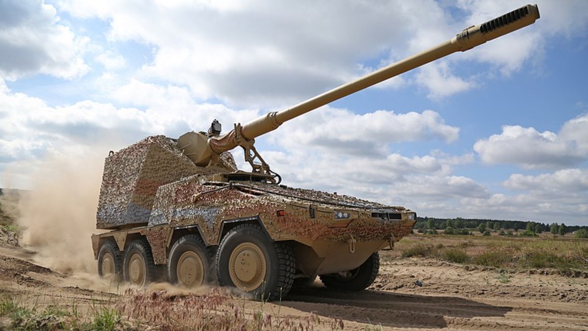 Германия официально передала Украине современную гаубицу RCH 155 Германия официально передала Украине современную гаубицу RCH 155