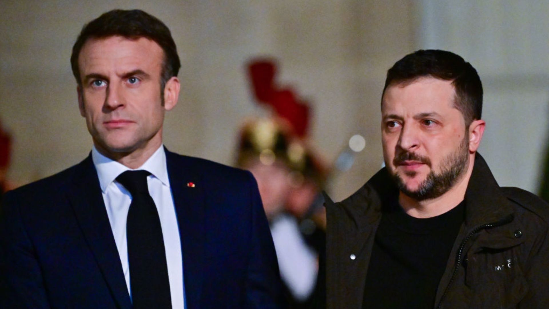 Зеленський і Макрон обговорили питання розміщення контингентів партнерів Зеленський і Макрон обговорили питання розміщення контингентів партнерів