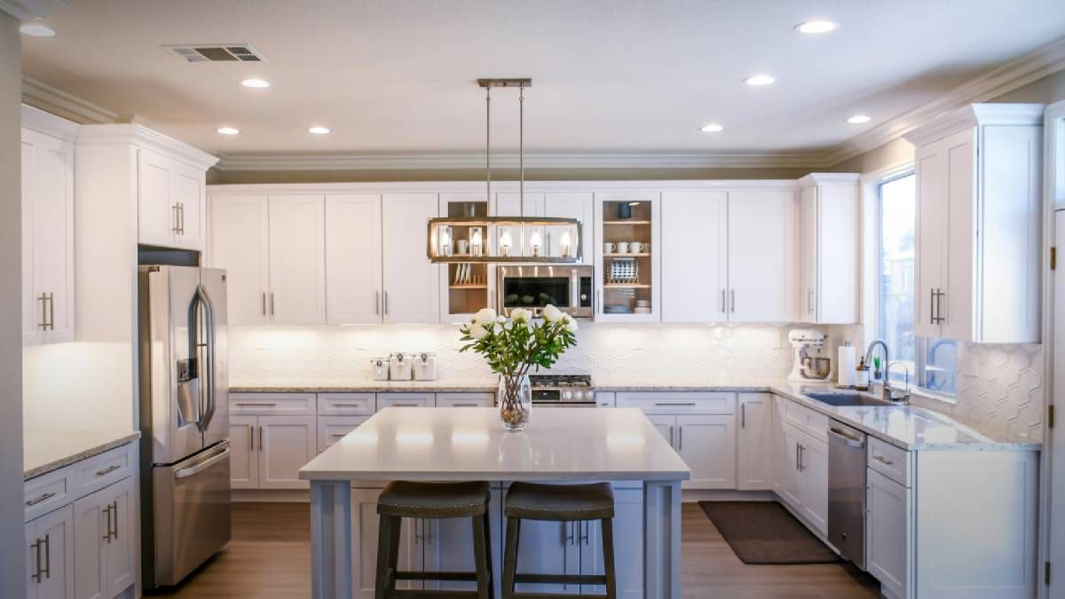 Тенденція, яка повернеться у 2025 році, – кольорові раковини Тенденція, яка повернеться у 2025 році, – кольорові раковини