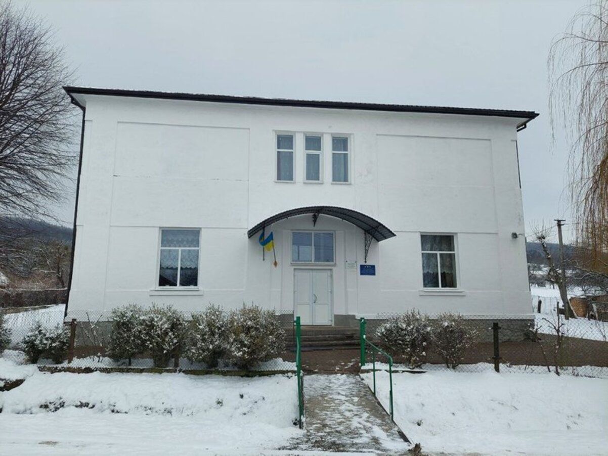 Закриття шкіл 2025 - на Львівщині може зникнути понад 50 закладів освіти Закриття шкіл 2025 - на Львівщині може зникнути понад 50 закладів освіти