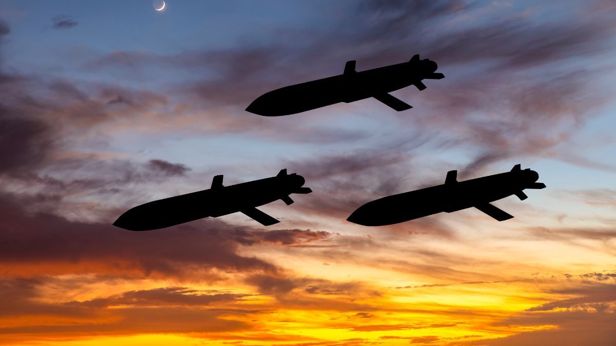 Во время массированной атаки враг запустил более 40 ракет и дроны: сколько сбили - 24 Канал Во время массированной атаки враг запустил более 40 ракет и дроны: сколько сбили - 24 Канал