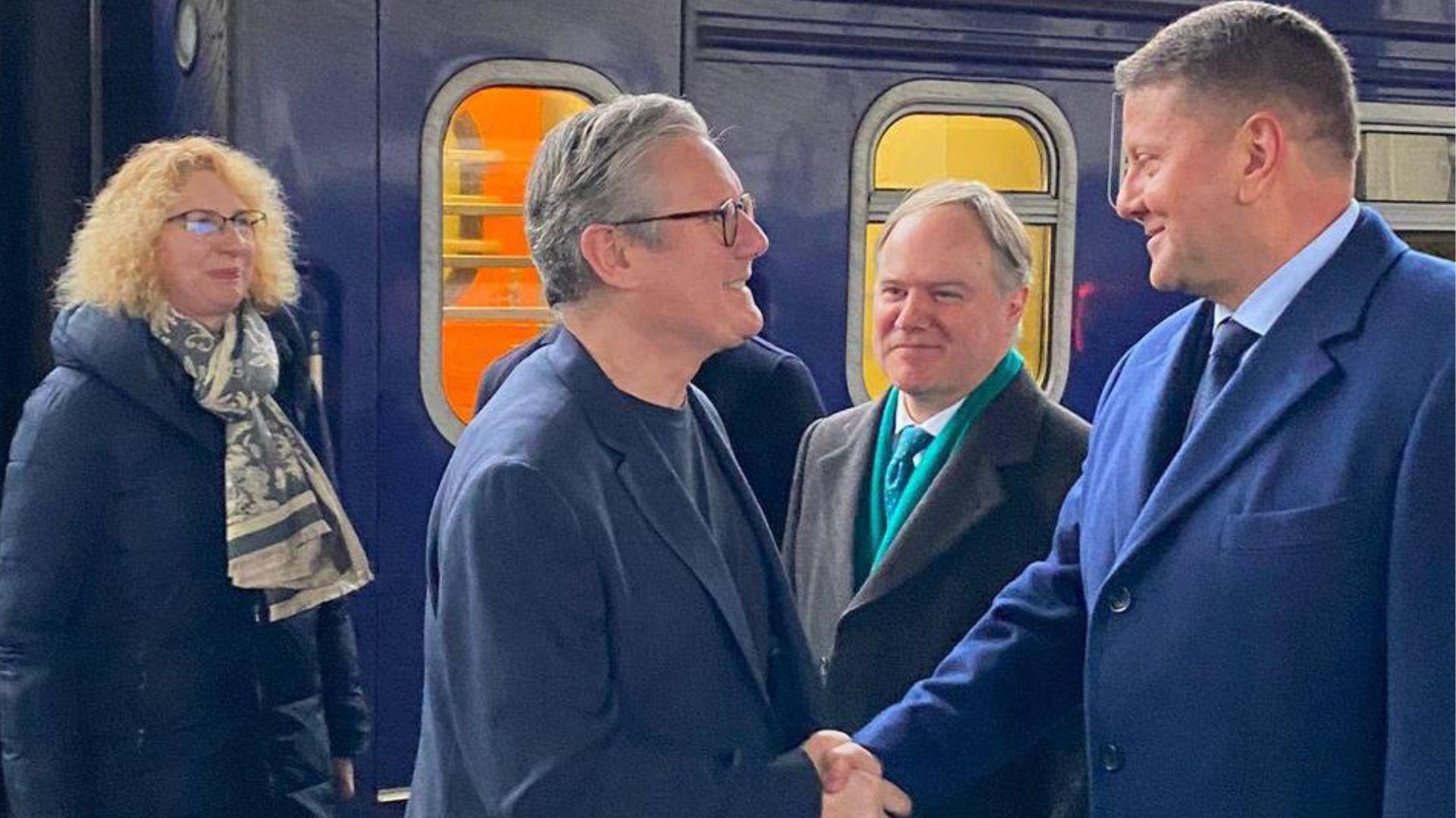 Стармера у Києві привітав Залужний: фото зустрічі - 24 Канал Стармера у Києві привітав Залужний: фото зустрічі - 24 Канал