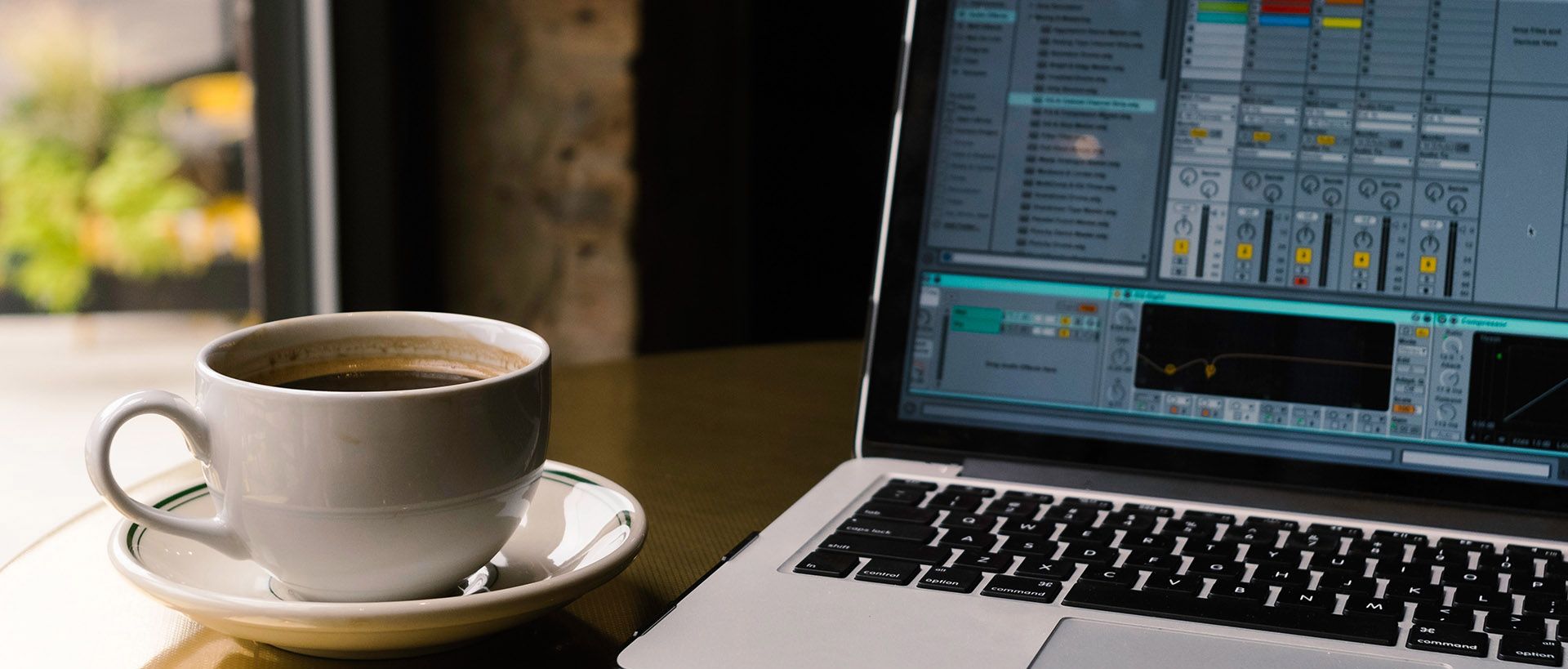 Скільки платитимуть підприємці за світло у 2025 році: що зміниться у розрахунках - Бізнес Скільки платитимуть підприємці за світло у 2025 році: що зміниться у розрахунках - Бізнес