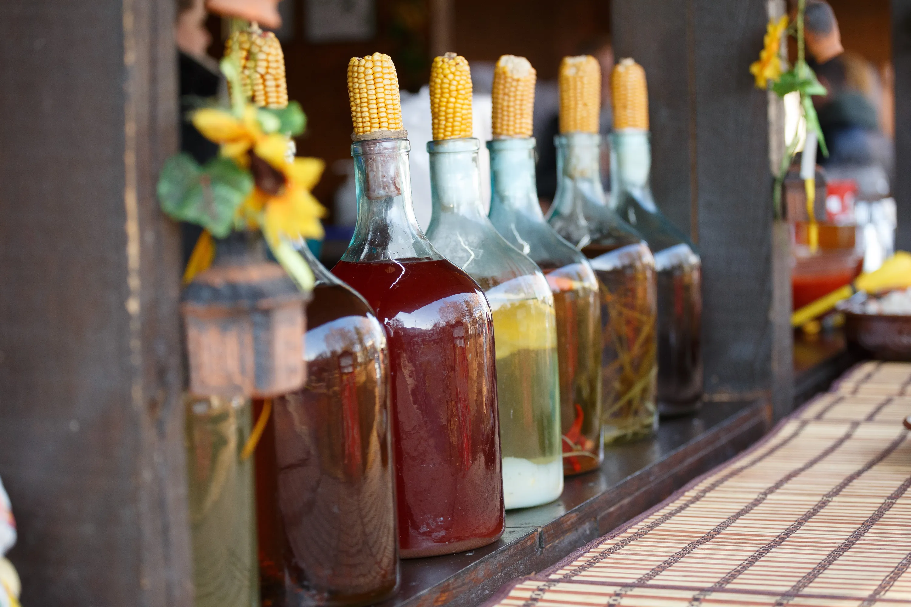 Історія української горілки: калганівка, перцівка, настій з медом – від минулого до наших днів