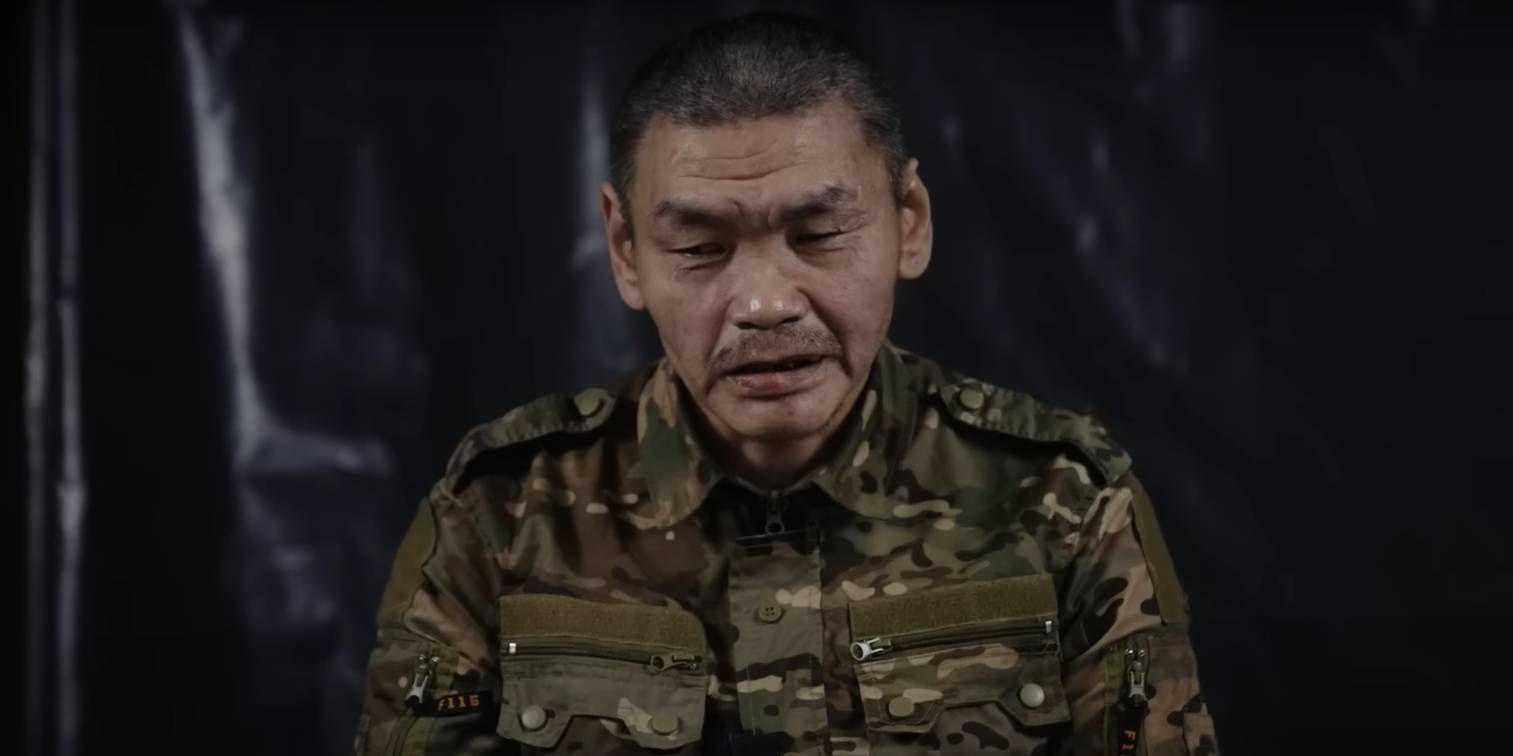 "Наши предки из Гренландии": азовцы взяли в плен эскимоса и показали видео его допроса - 24 Канал "Наши предки из Гренландии": азовцы взяли в плен эскимоса и показали видео его допроса - 24 Канал