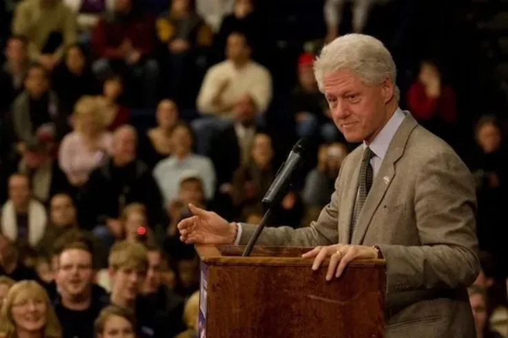 Президент Білл Клінтон Президент Білл Клінтон