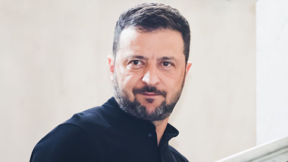 Зеленский отреагировал на приглашение Фицо Зеленский отреагировал на приглашение Фицо