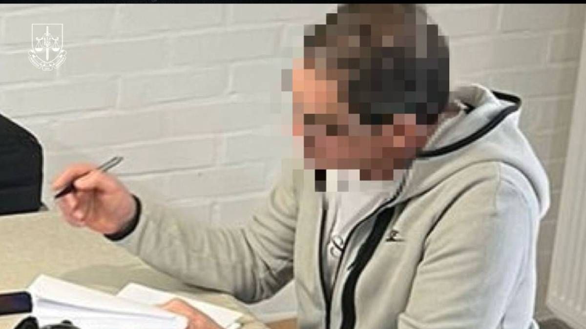 Нардеп организовал незаконные выезды мужчин за границу Нардеп организовал незаконные выезды мужчин за границу