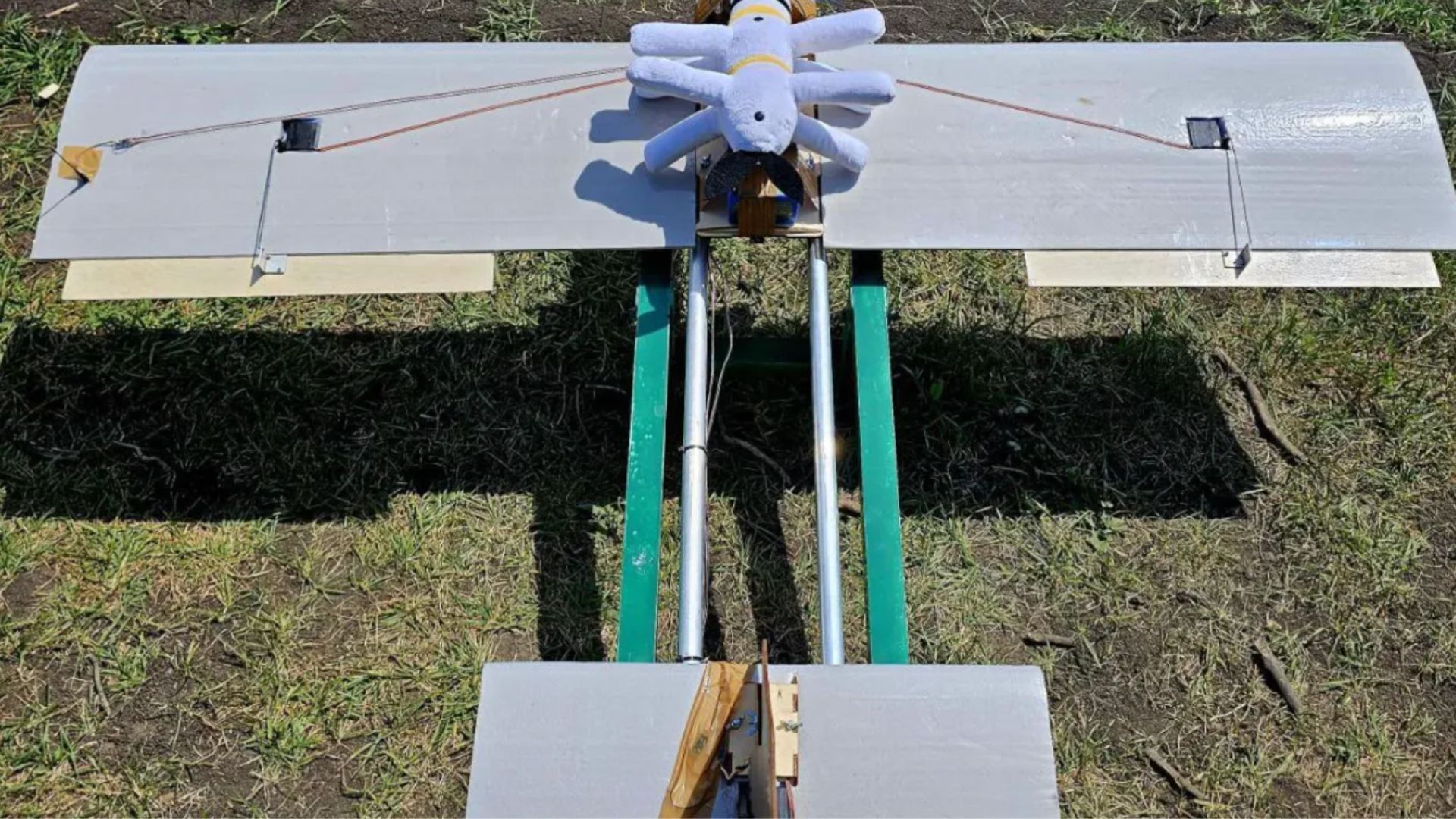 Россияне чаще начали бить беспилотниками под названием "Молния" Россияне чаще начали бить беспилотниками под названием "Молния"