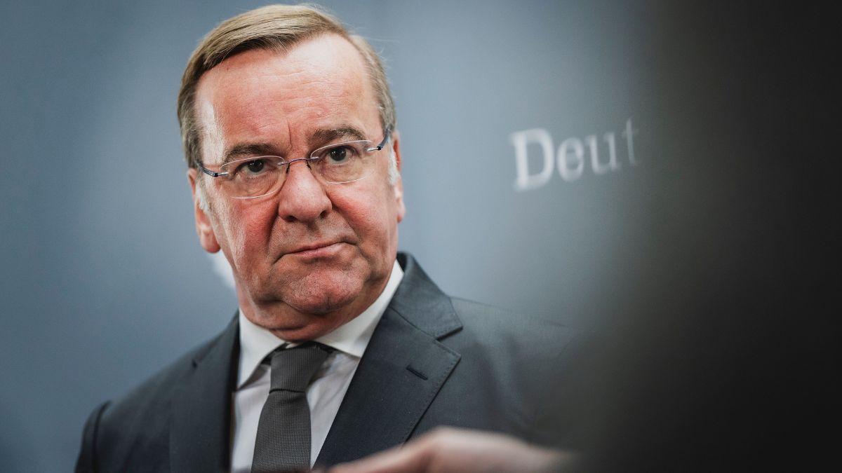 Пісторіус висловився щодо відправлення військ в Україну Пісторіус висловився щодо відправлення військ в Україну