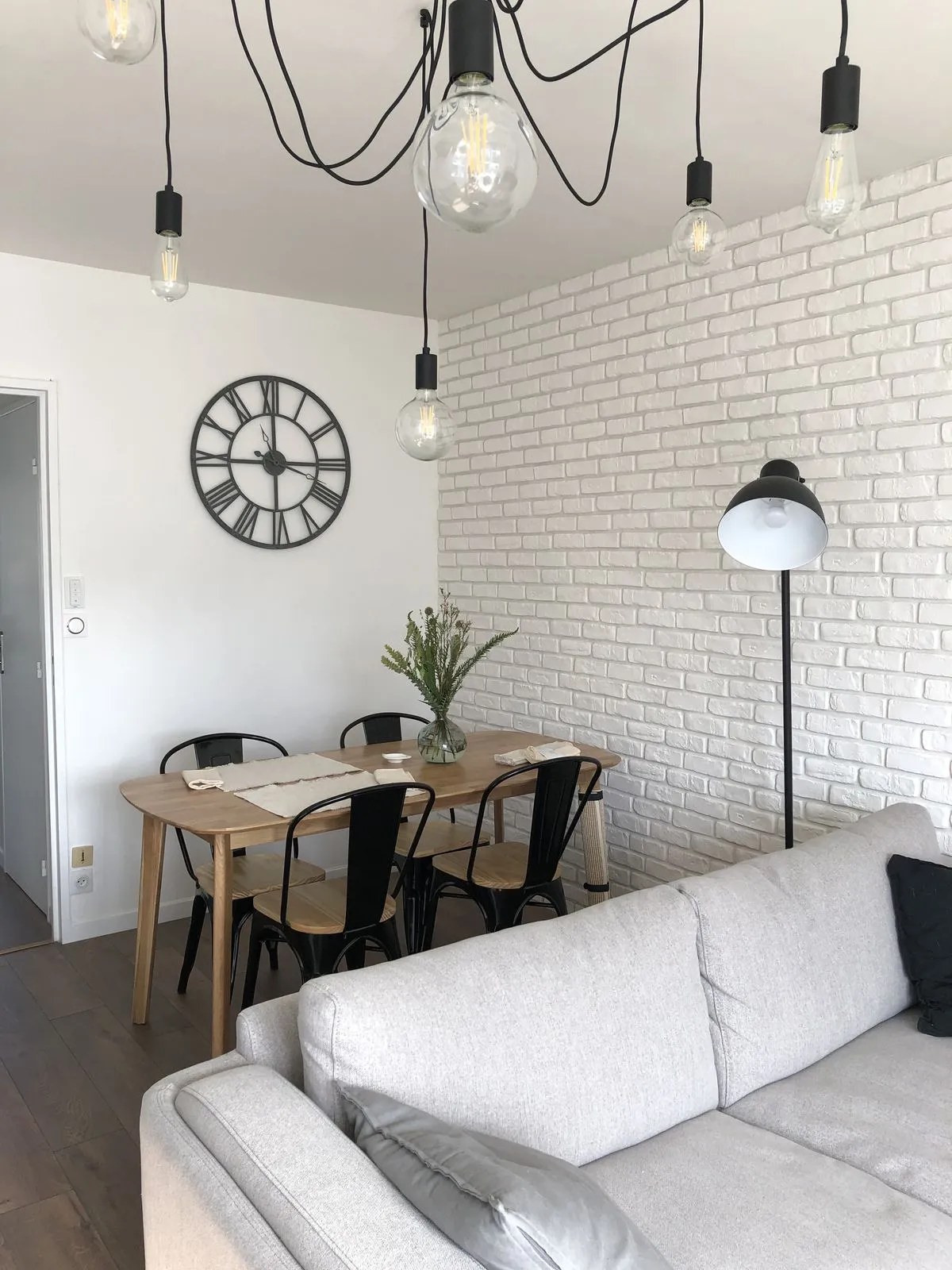 кирпичная стена на кухне