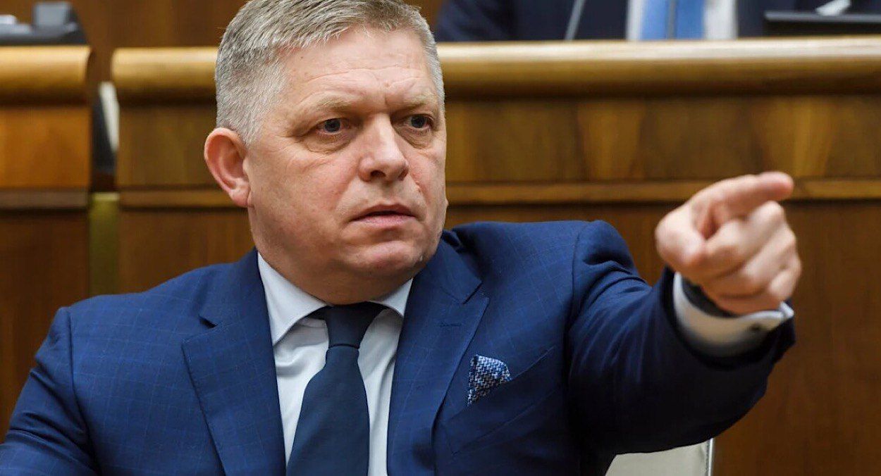 Премьер Словакии Фицо раскритиковал оппозицию Премьер Словакии Фицо раскритиковал оппозицию
