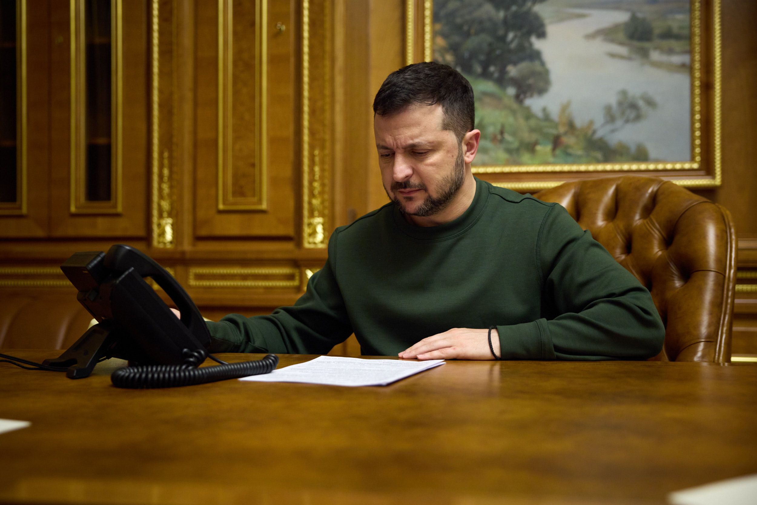 Зеленський ввів у дію нові санкції - 24 Канал Зеленський ввів у дію нові санкції - 24 Канал