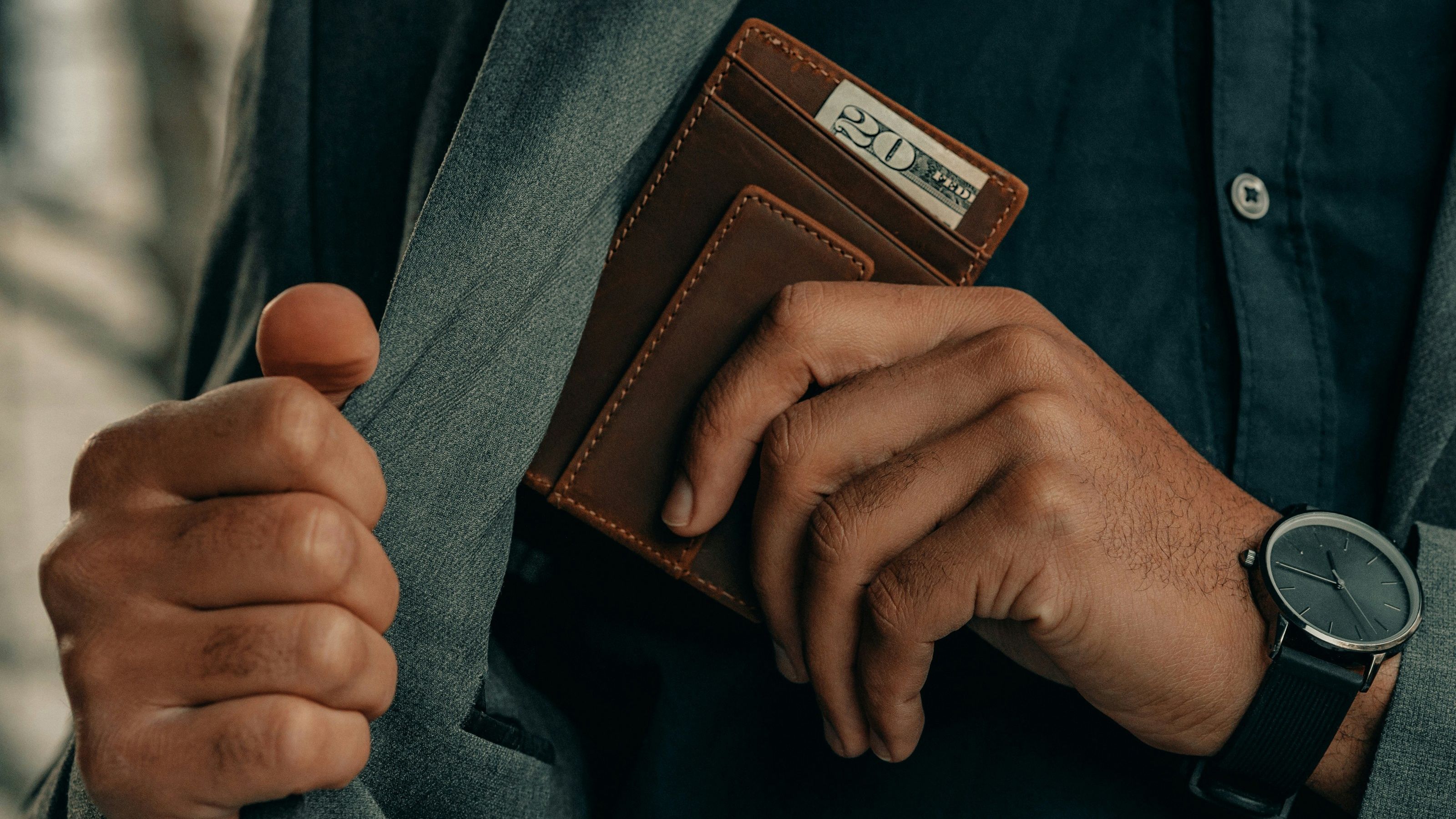 Финансовый эксперт дал советы, которые помогут сэкономить деньги Финансовый эксперт дал советы, которые помогут сэкономить деньги