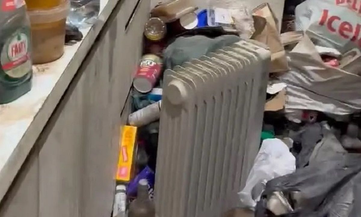 Мужчина показал, что арендатор сделал с его квартирой за 2 года