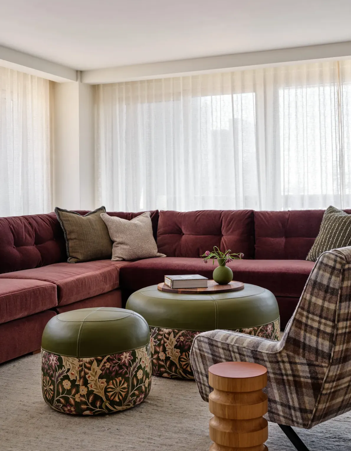 бордовий колір в інтер'єрі бордовий колір в інтер'єрі