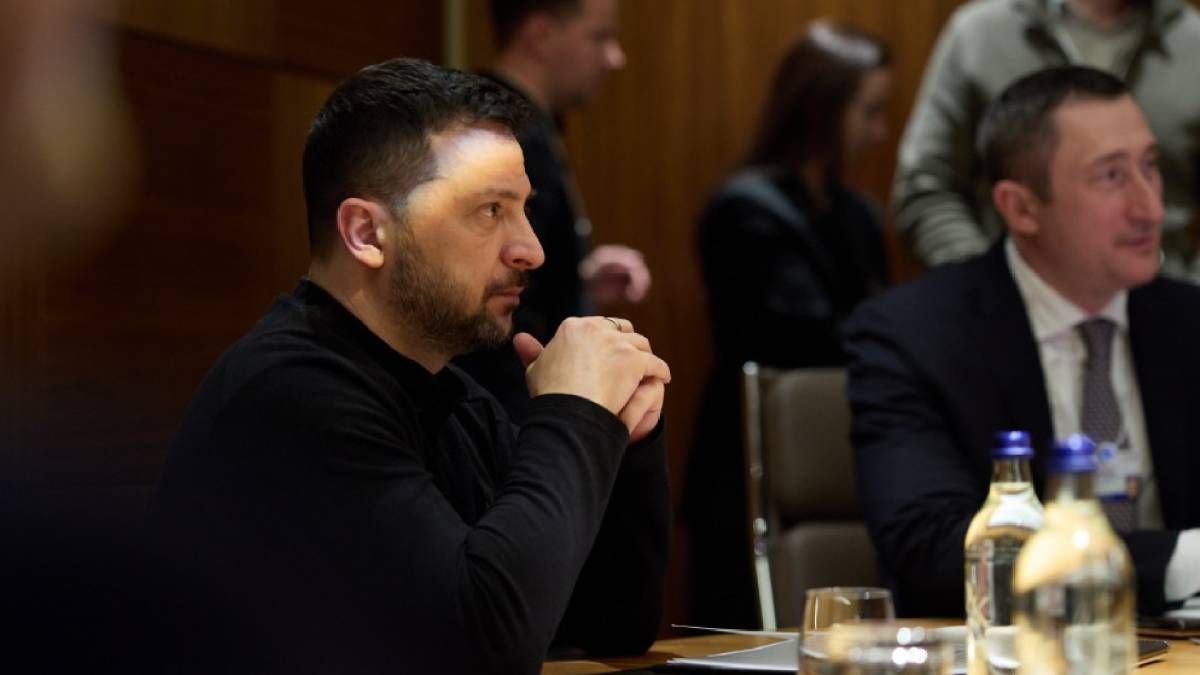 Зеленський наголосив, що Україна ніколи не визнає окуповані території російськими Зеленський наголосив, що Україна ніколи не визнає окуповані території російськими