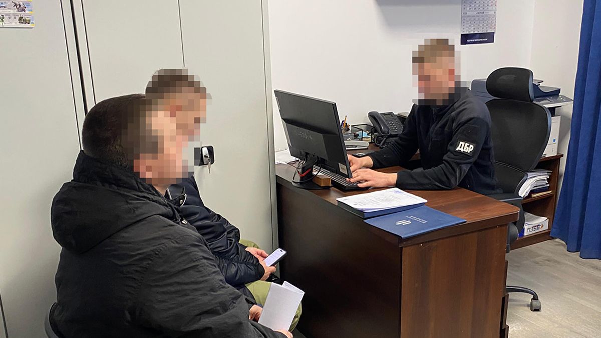 На Рівненщині командир роти не скасував "бойові" підлеглій, що не була на службі На Рівненщині командир роти не скасував "бойові" підлеглій, що не була на службі