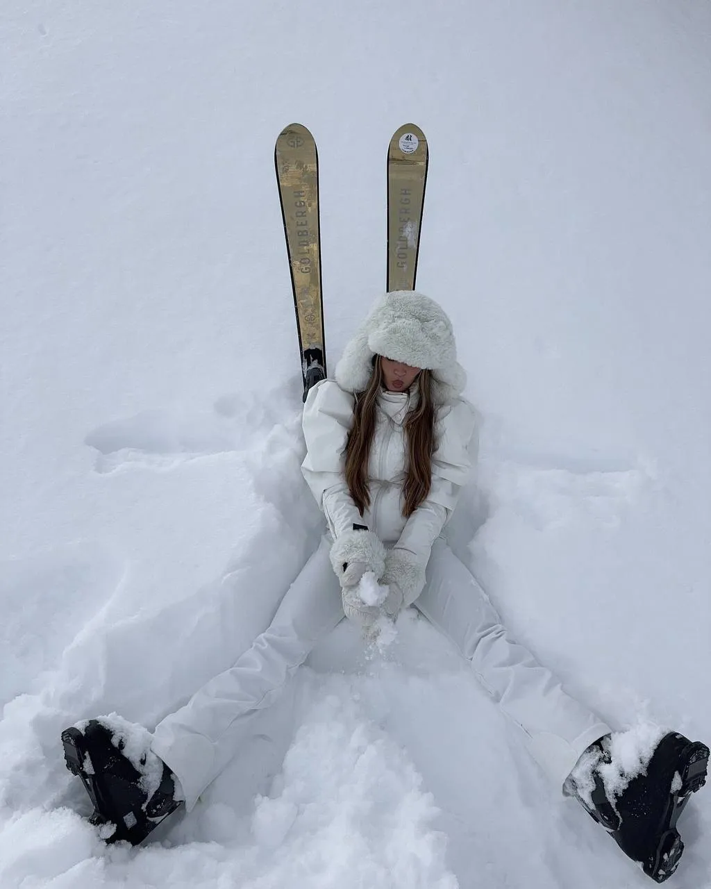 Зимові образи в стилі Après-ski