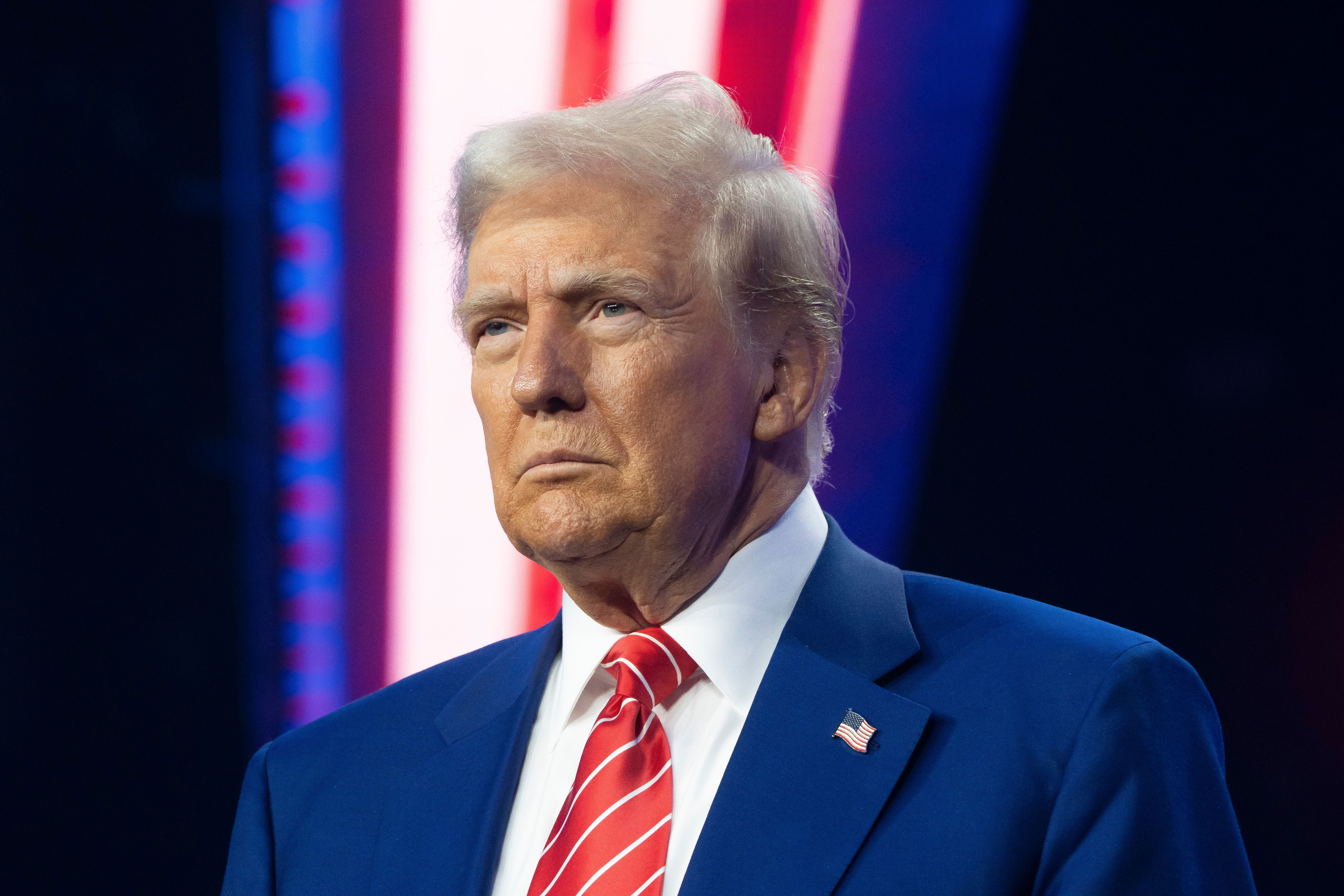 Трамп здивував свою команду рішення помилувати тисячі заворушників Трамп здивував свою команду рішення помилувати тисячі заворушників