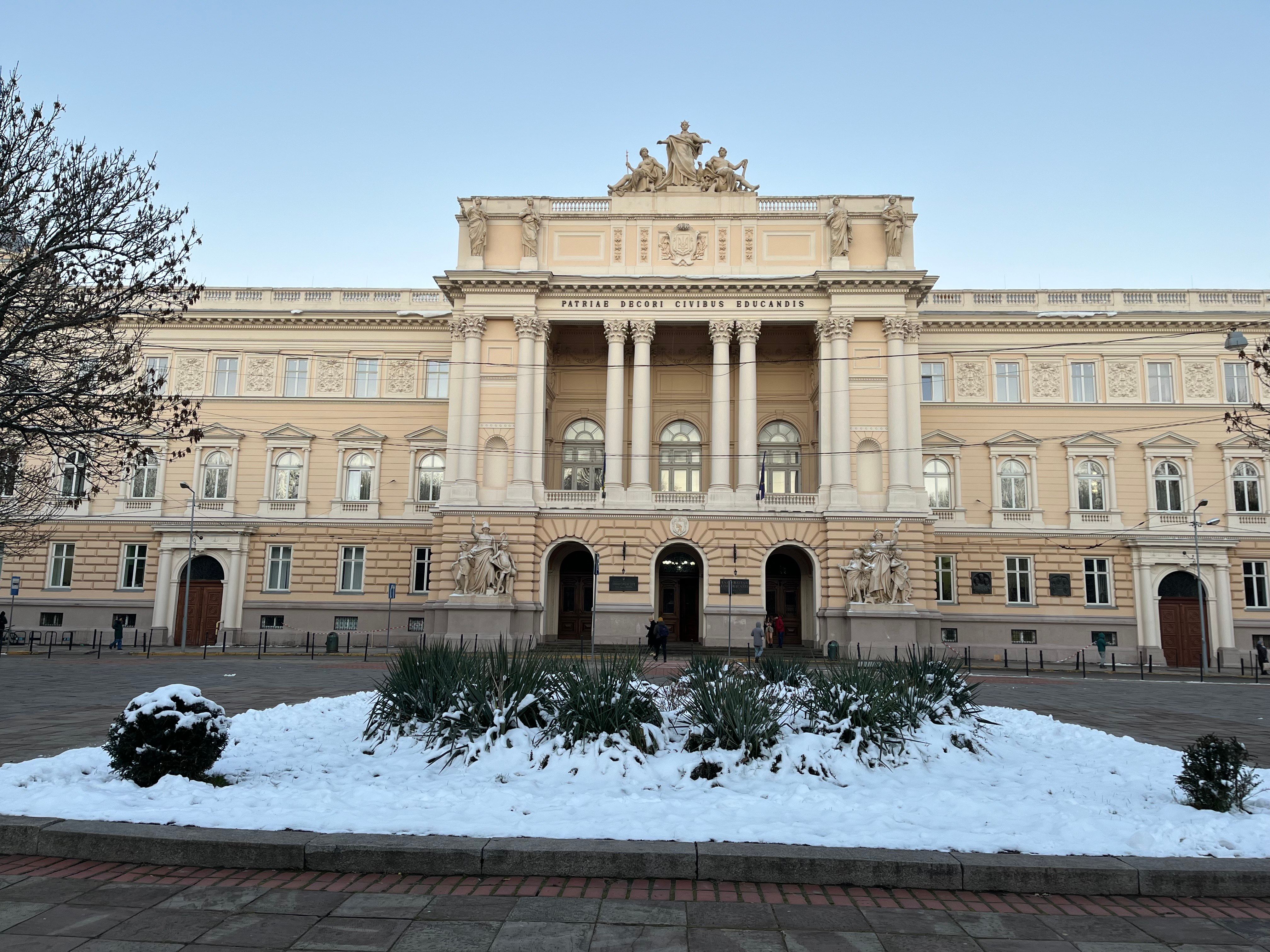 Объединение вузов в Украине - на развитие вузов выделили $200 миллионов, как распределят Объединение вузов в Украине - на развитие вузов выделили $200 миллионов, как распределят