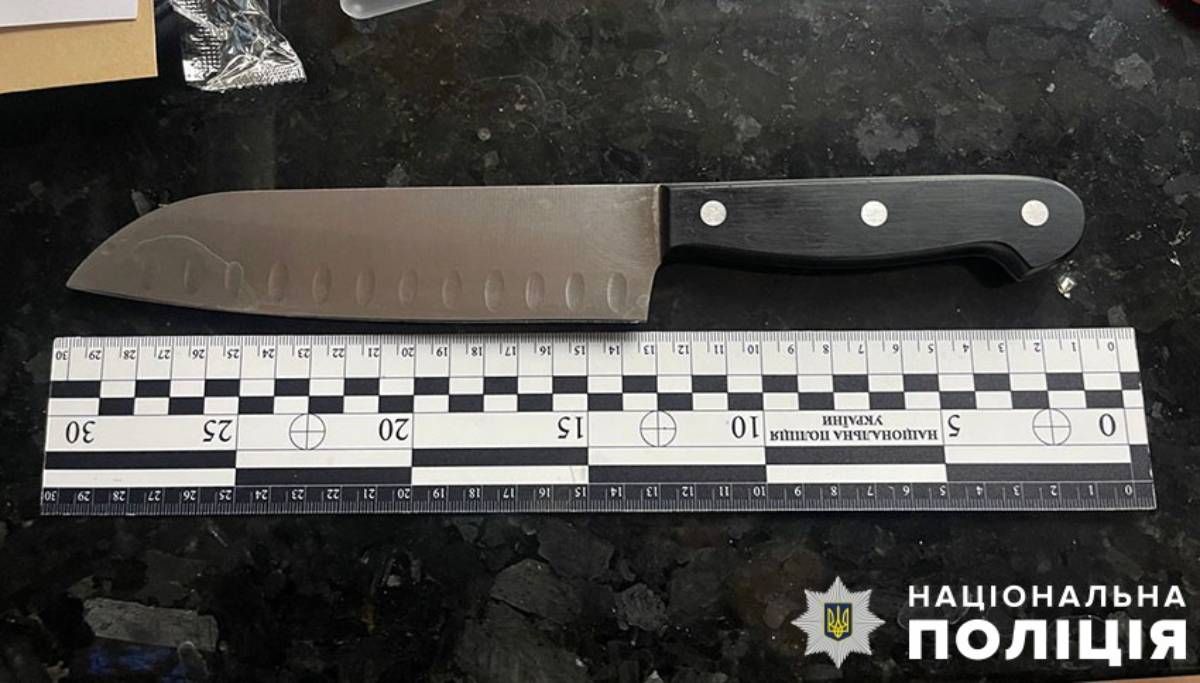 Мужчина с ножом напал на работника ГБР Мужчина с ножом напал на работника ГБР