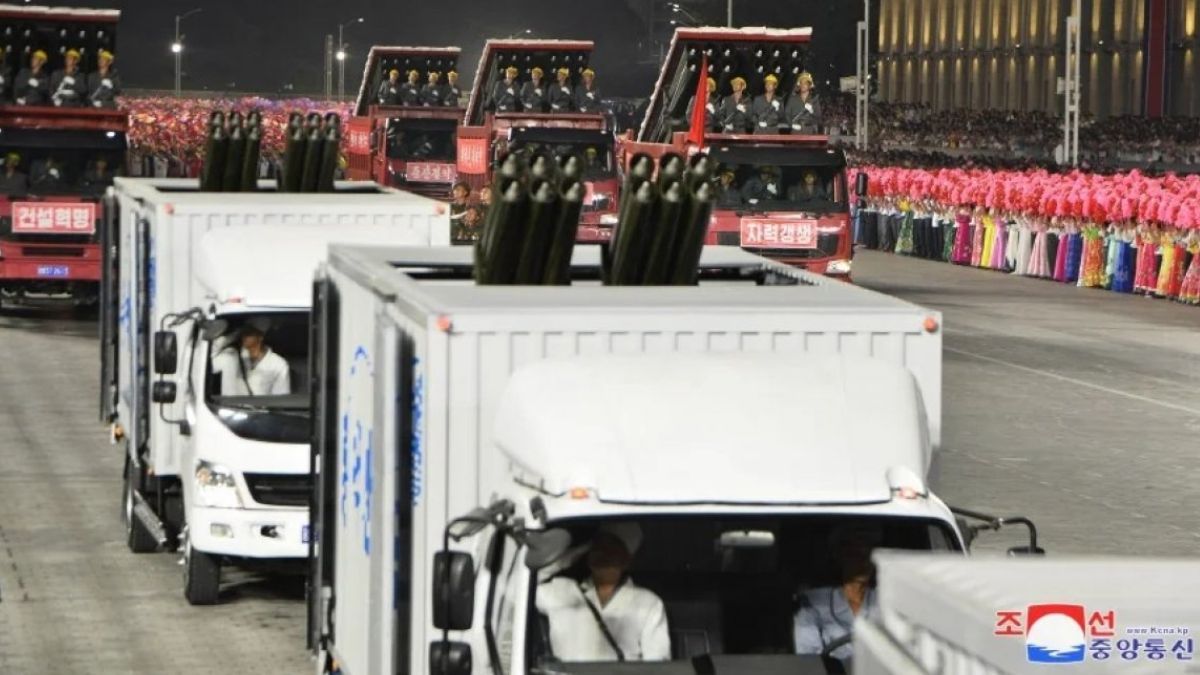 Как Северная Корея маскирует военную технику Как Северная Корея маскирует военную технику