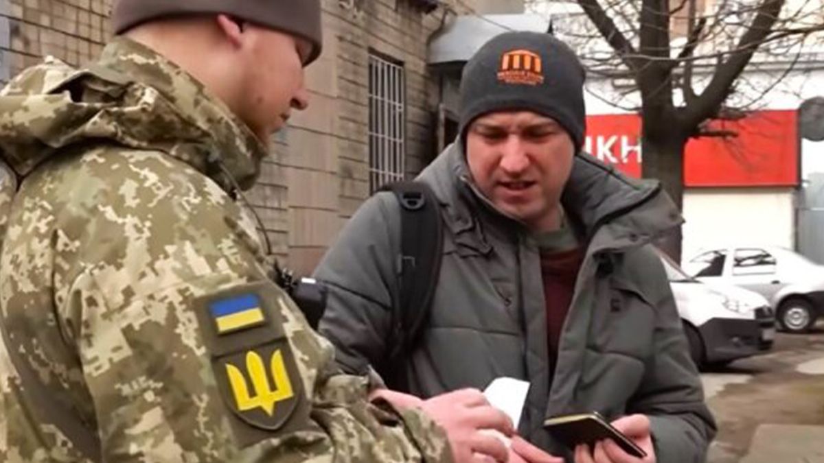 Як відбувається перевірка документів з боку ТЦК Як відбувається перевірка документів з боку ТЦК