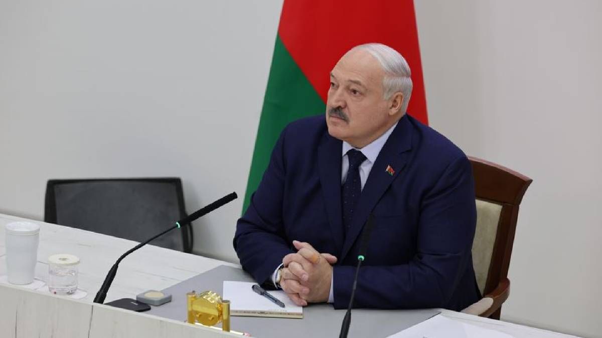 Лукашенко выдал абсурдное заявление об агрессивных планах Польши на Беларусь Лукашенко выдал абсурдное заявление об агрессивных планах Польши на Беларусь