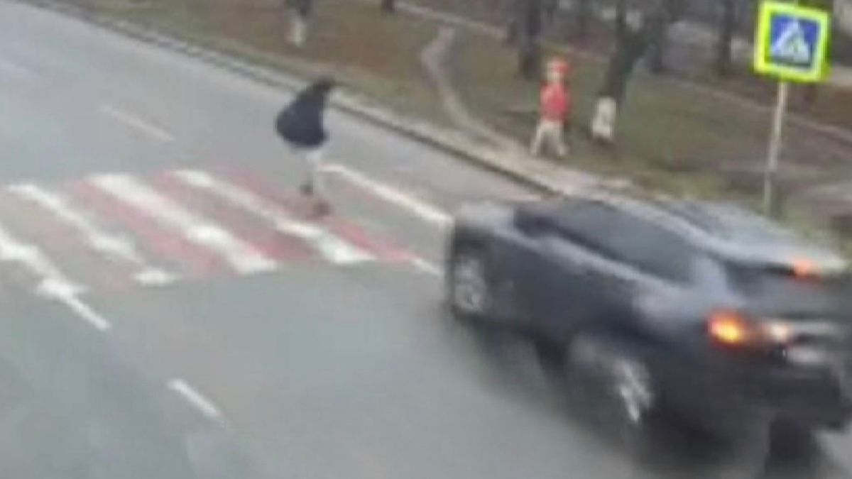 На Київщині чиновник СБУ здійснив наїзд на неповнолітнього На Київщині чиновник СБУ здійснив наїзд на неповнолітнього