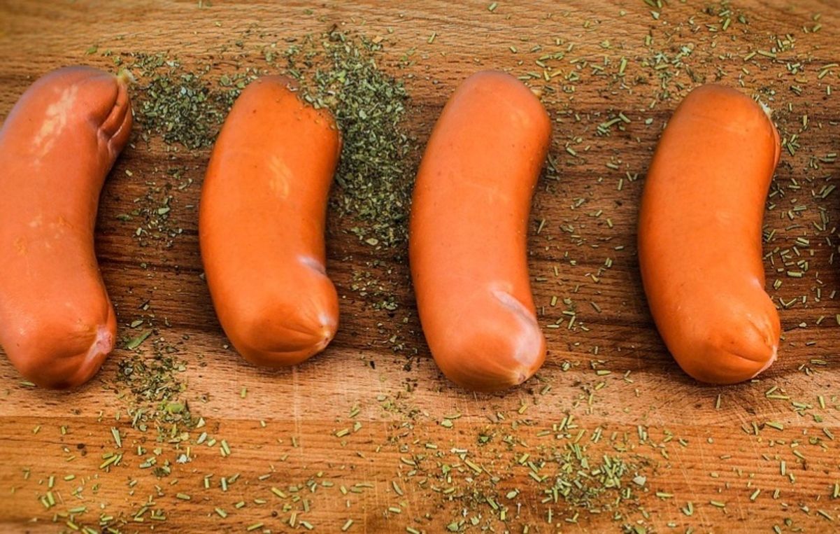 Як правильно варити сардельки Як правильно варити сардельки