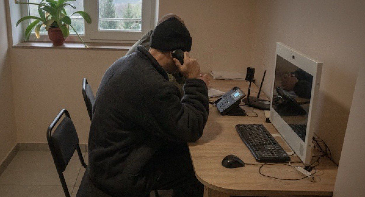 Росіяни в полоні знову можуть дзвонити додому Росіяни в полоні знову можуть дзвонити додому