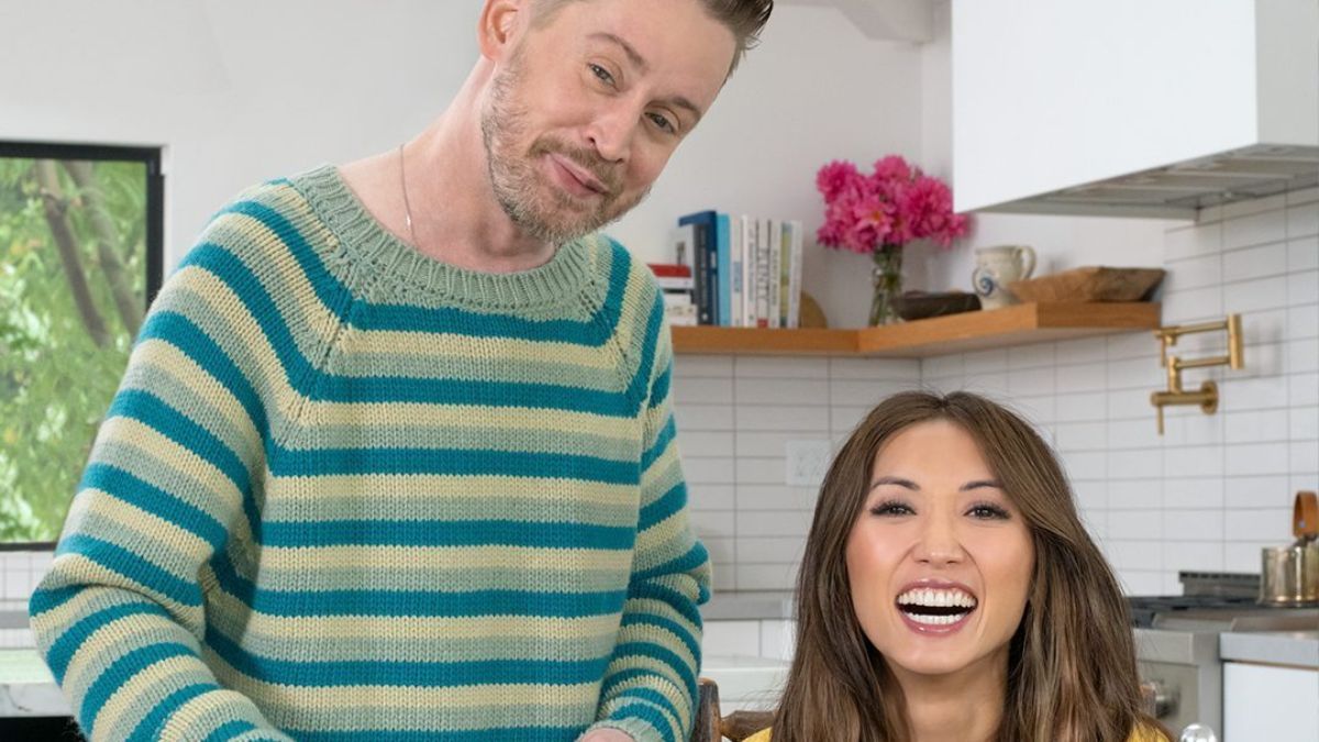 Маколей Калкина и Бренда Сонг Маколей Калкина и Бренда Сонг