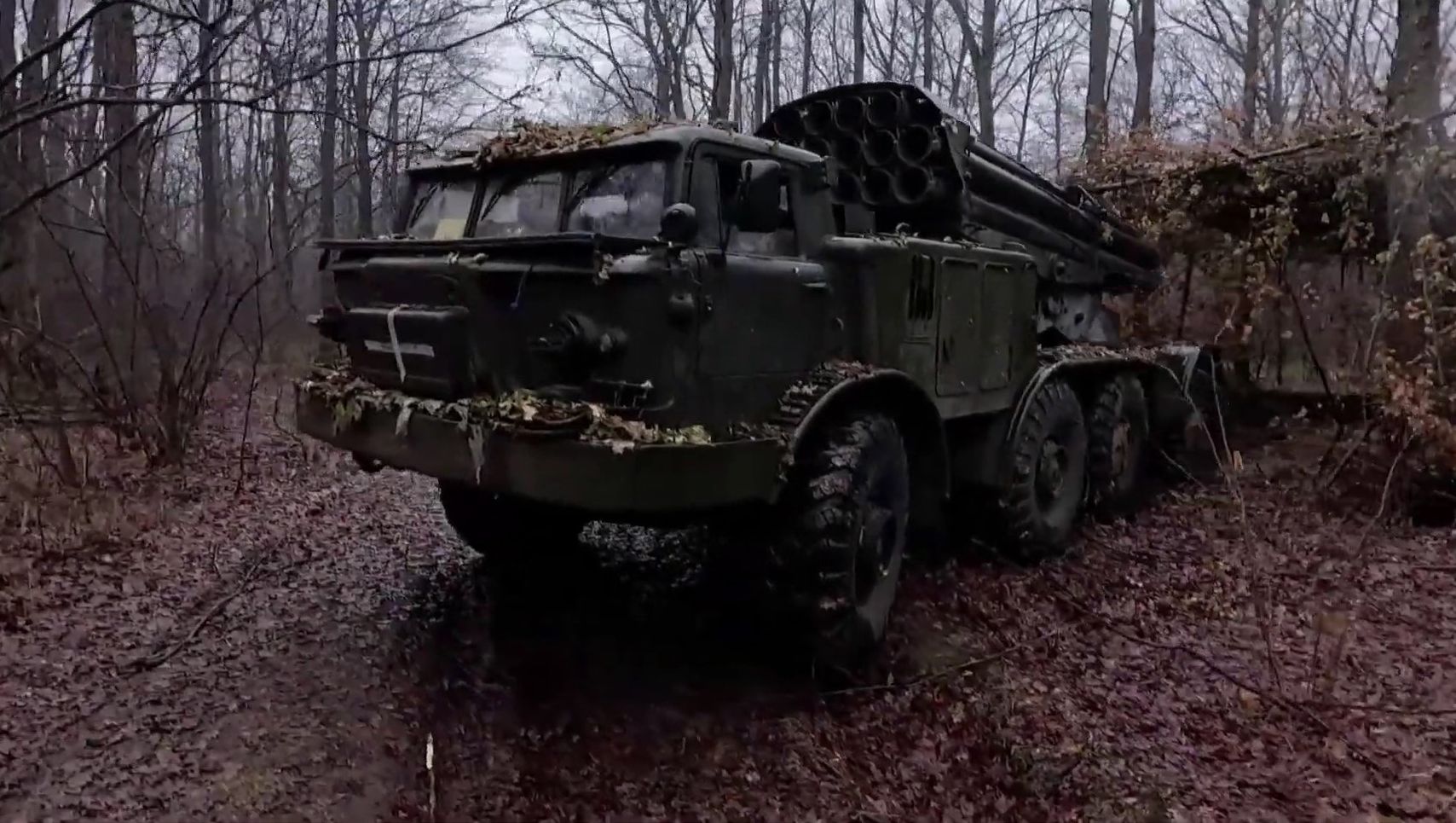 РСЗВ БМ-27 "Ураган" РСЗВ БМ-27 "Ураган"