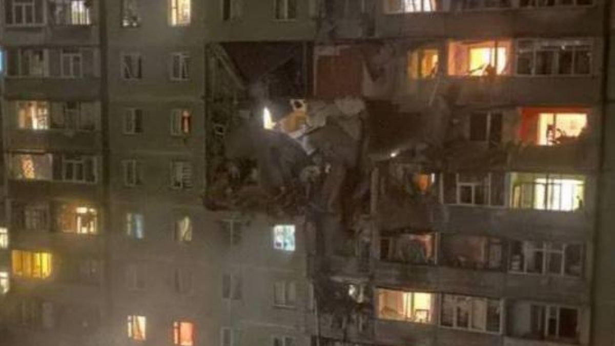 В Сумах российский беспилотник попал в многоэтажку - 24 Канал В Сумах российский беспилотник попал в многоэтажку - 24 Канал