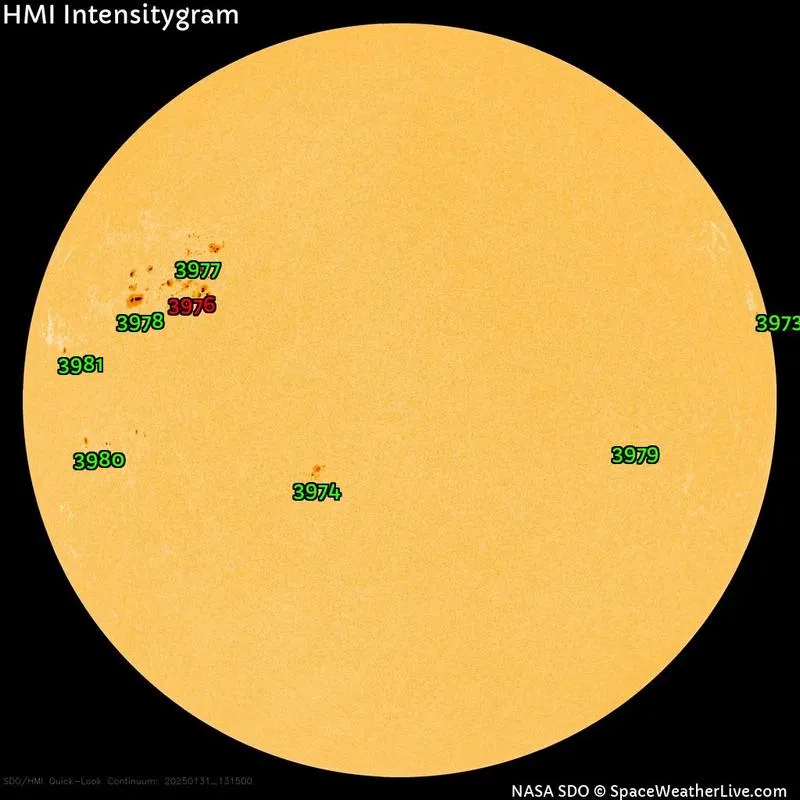 Сонячні плями станом на 31 січня 2025 року Сонячні плями станом на 31 січня 2025 року