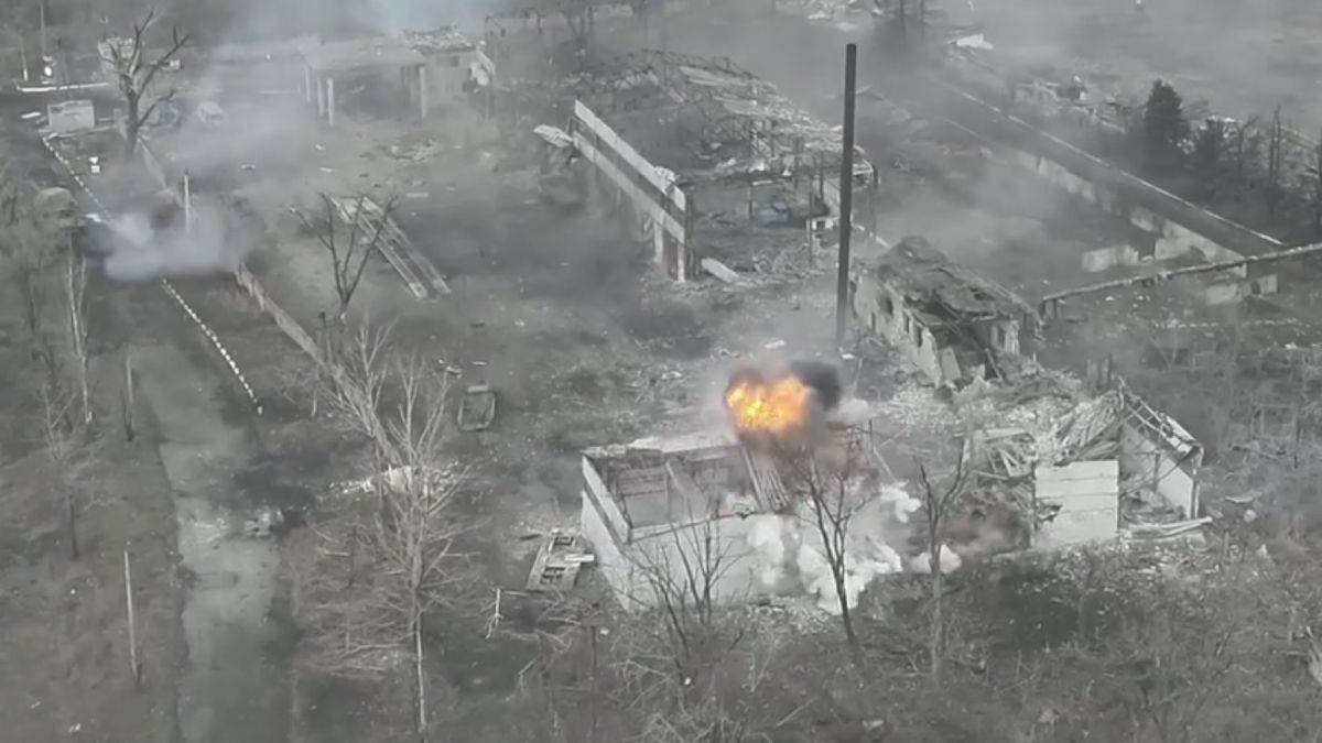 У Торецьку знищили російську штурмову групу У Торецьку знищили російську штурмову групу