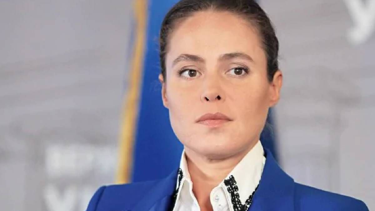 Втікачка Королевська досі тісно спілкується з колишніми однопартійцями у Раді Втікачка Королевська досі тісно спілкується з колишніми однопартійцями у Раді