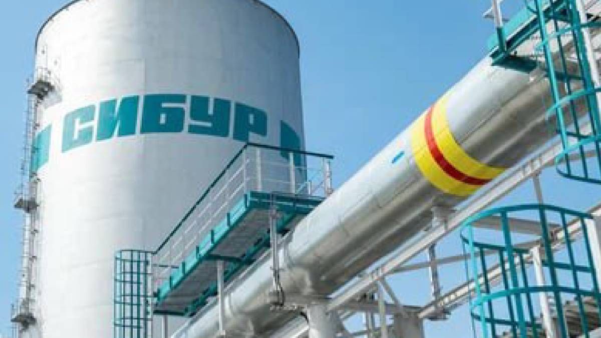 У Росії припинив роботу НПЗ під Нижнім Новгородом У Росії припинив роботу НПЗ під Нижнім Новгородом