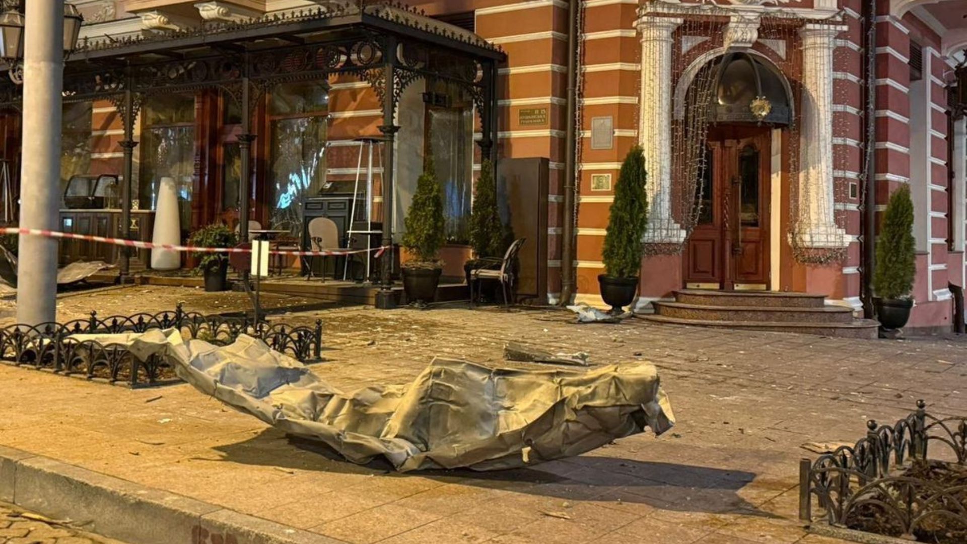 Обломки ракеты в Одессе