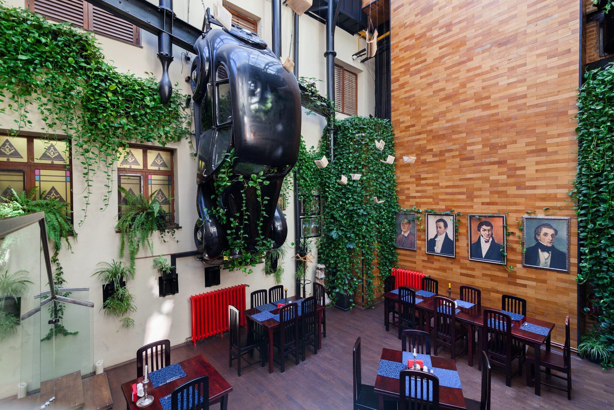 Львовский диалект - что в кнайпах называют кармонадлей, цвиклями, парцеляцией, пстругом