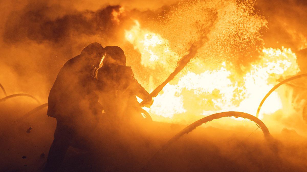 Масштабна пожежа на Сумщині 2 лютого Масштабна пожежа на Сумщині 2 лютого