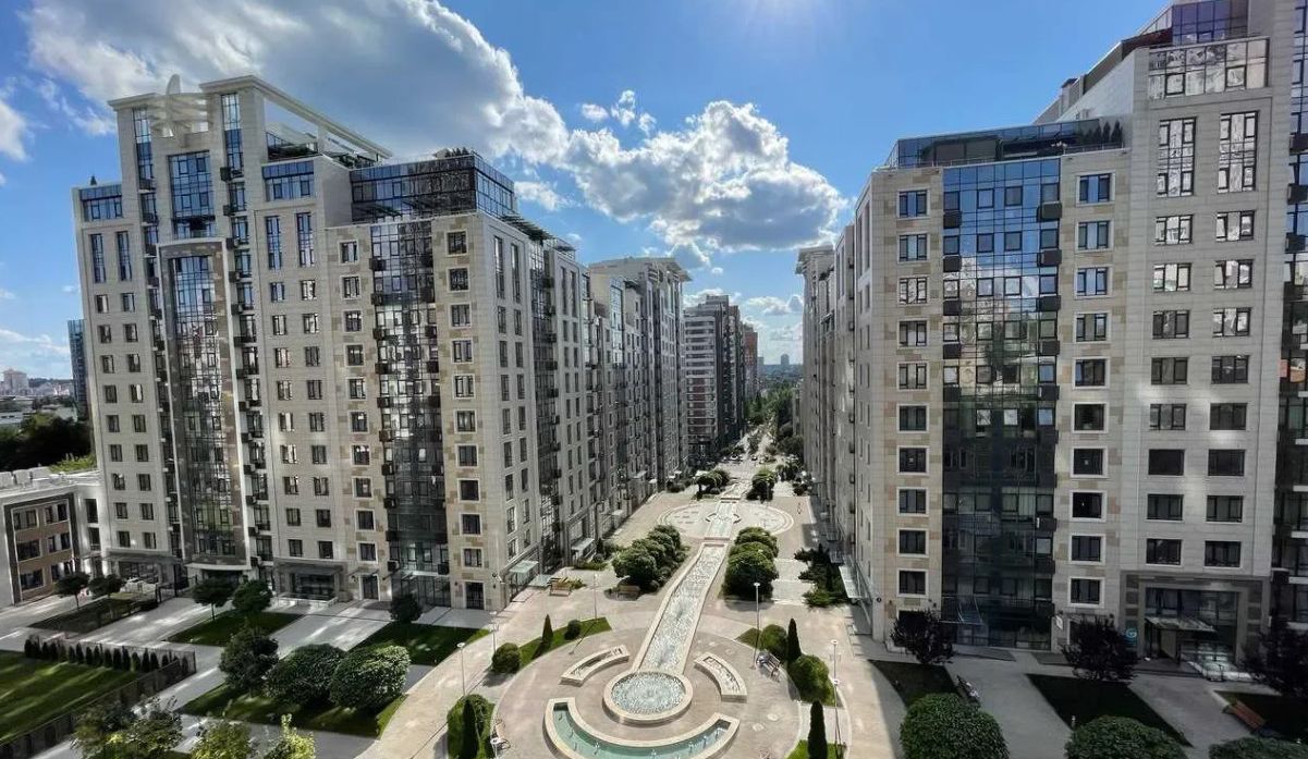 Жена чиновника ГБР владеет элитной недвижимостью Жена чиновника ГБР владеет элитной недвижимостью