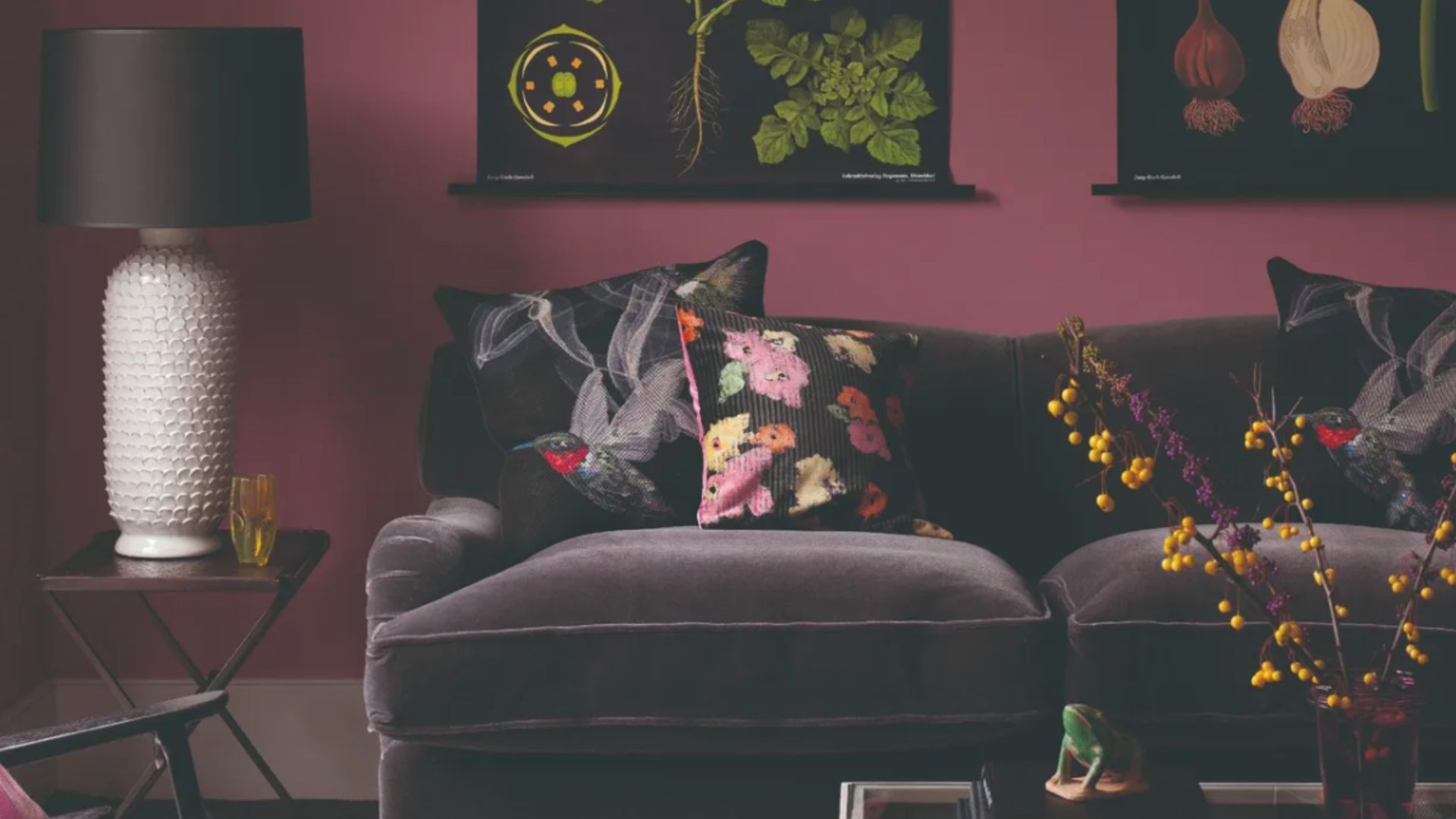 Тенденції кольорів диванів 2025 Тенденції кольорів диванів 2025