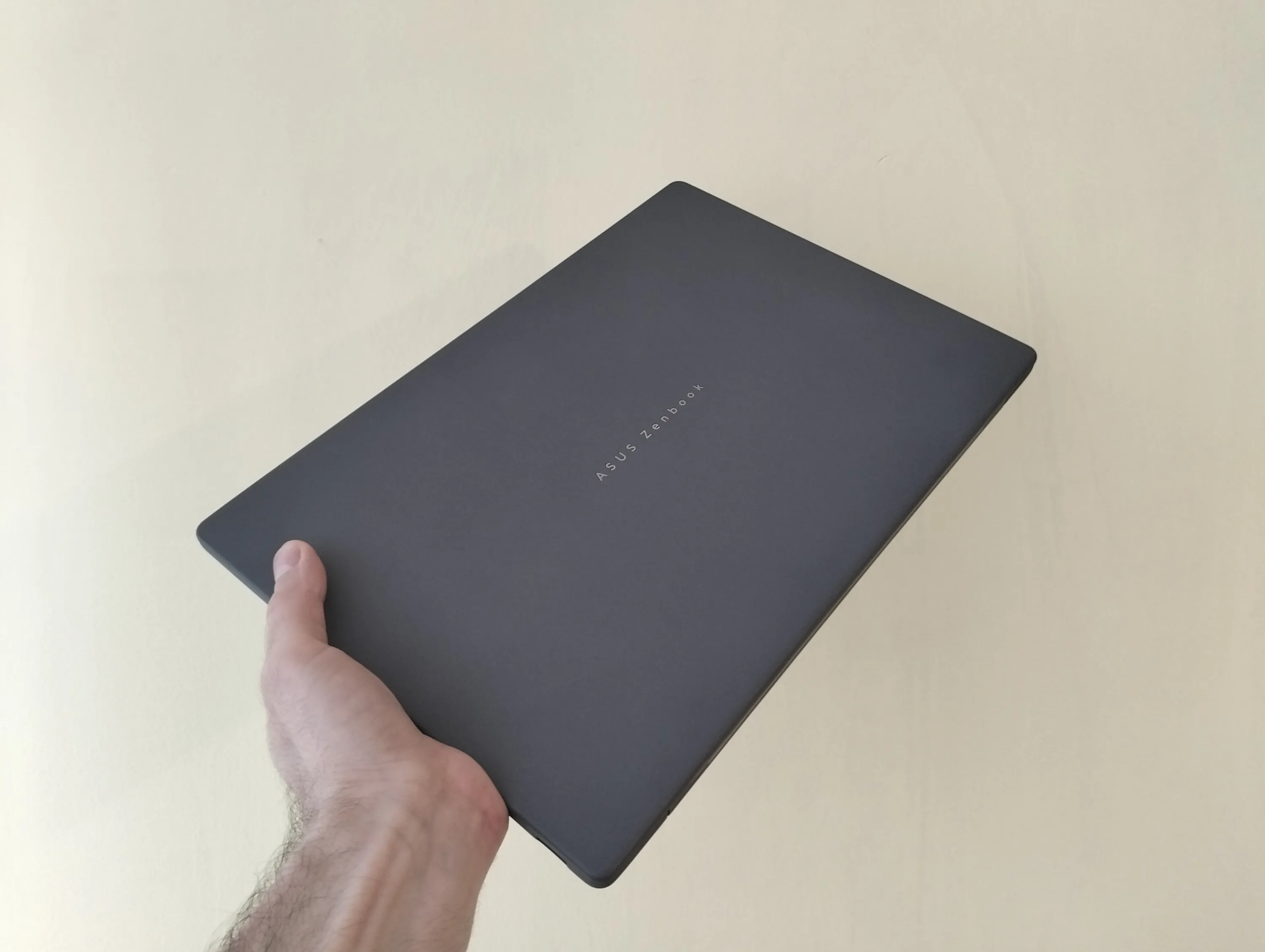 ASUS Zenbook A14 ASUS Zenbook A14