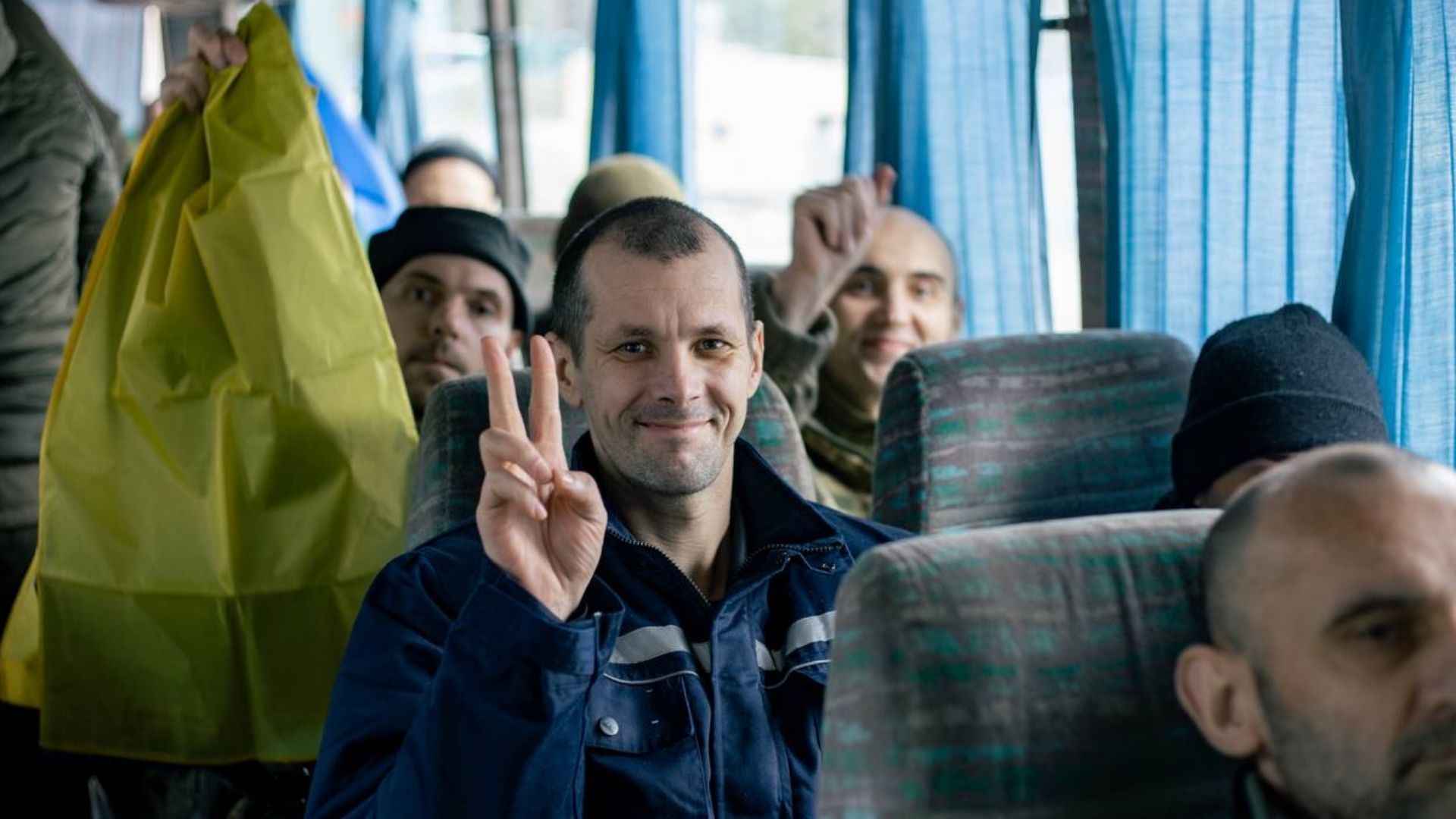 Україна повернула з полону 150 захисників - 24 Канал Україна повернула з полону 150 захисників - 24 Канал